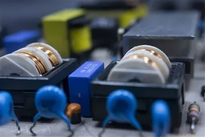 What is a power relay What is a power relay